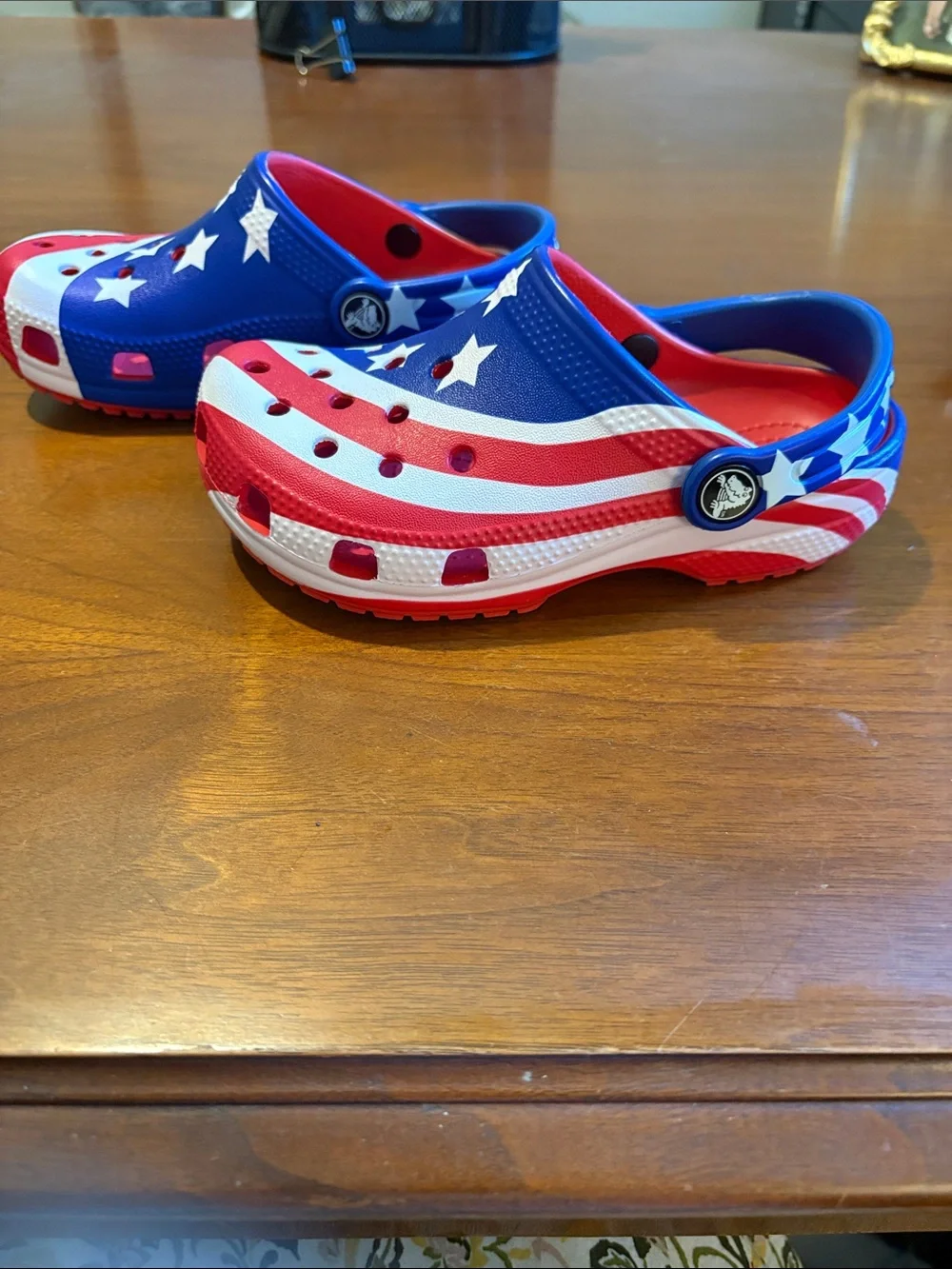CROCS fun star